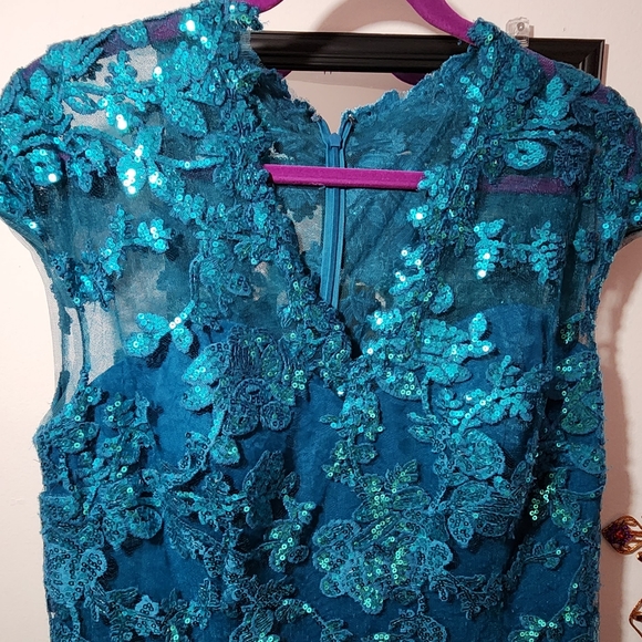 Jade Couture Gown - Picture 4 of 12